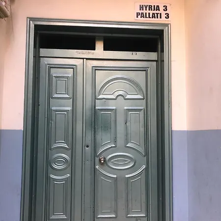 Seven * Selitë e Vogël