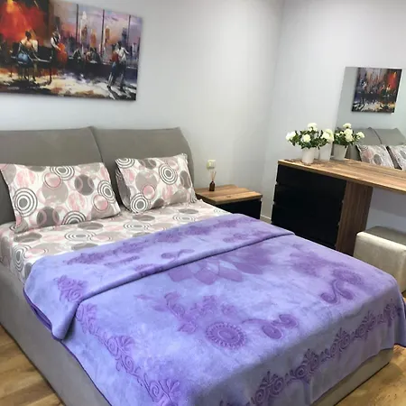 Apartment Seven Selitë e Vogël