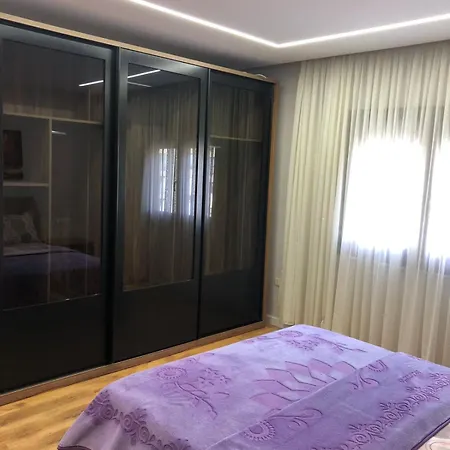 Seven * Selitë e Vogël